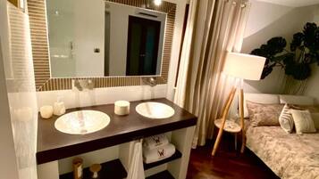 3 camere, ferro/asse da stiro, Wi-Fi, lenzuola