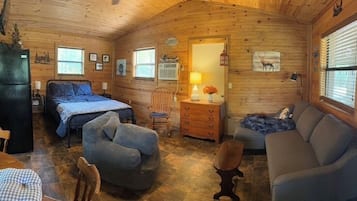1 bedroom, in-room safe, WiFi, bed sheets
