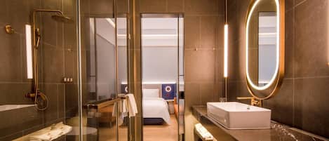 Suite familiar, varias camas, para no fumadores | Baño