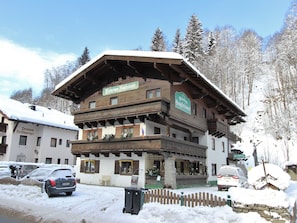 Esterni