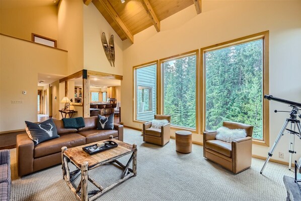 TV connectée, cheminée