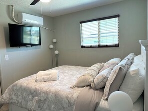 1 多间卧室、客房内保险箱、熨斗/熨衣板、免费 WiFi