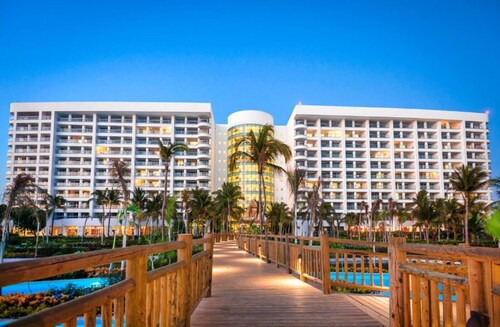 Grand Mayan at Vidanta Acapulco - Oceanview with private plunge pool on terrace