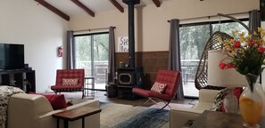 TV - Yosemite Getaway | Starlink + Forest Views (Mariposa)