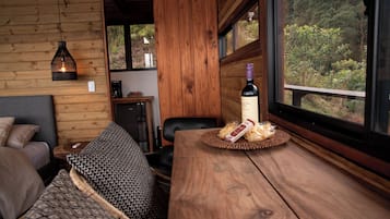Cabane Luxe, vue montagne | 1 chambre, bureau, espace de travail pour ordinateur portable