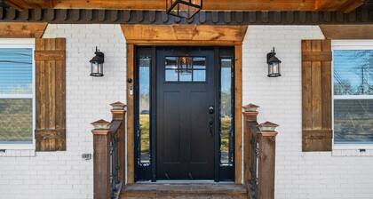 Newly Renovated Family Home near Coolray Stadium!