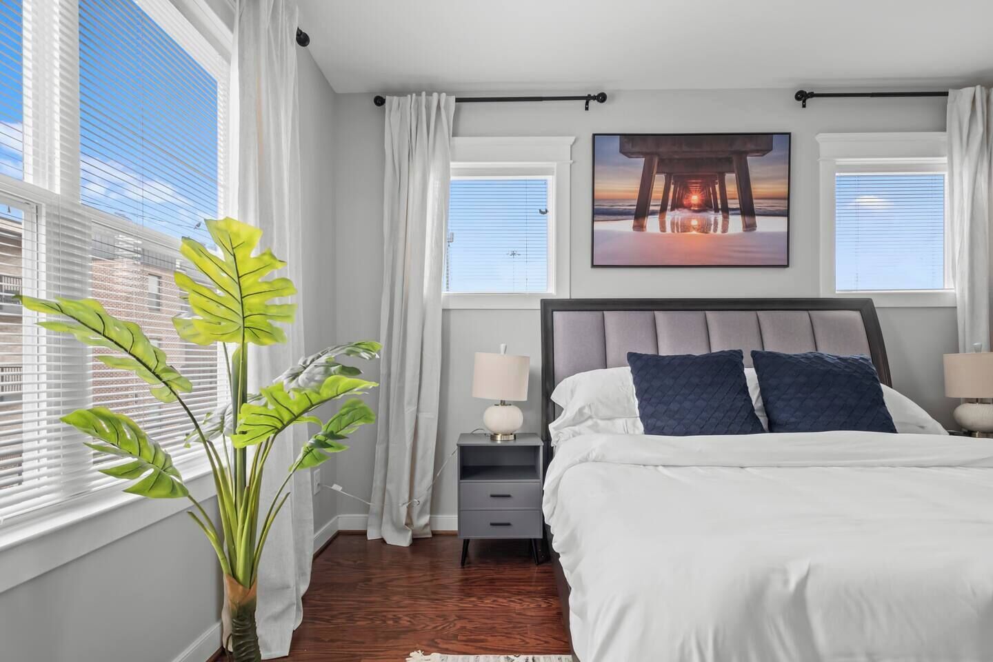 6 habitaciones, tabla de planchar con plancha, cuna de viaje y wifi 