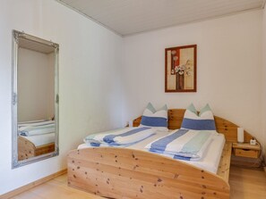 5 bedrooms, WiFi