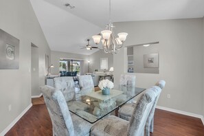 Interior - New listing - Villa Pelican Rose - Gulf access w. heated pool (Cape Coral)