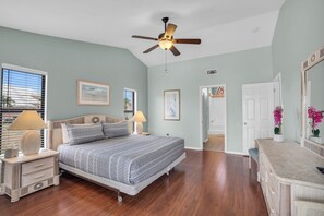 3 soverom, skrivebord, strykejern/-brett og wi-fi (inkludert)