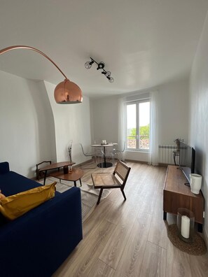 Smart TV - Olympics Games Apartment near Stade de France, fully renovated 2024 and modern (Saint-Denis)