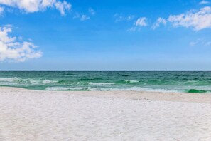 On the beach - Sundunes133 in Navarre Beach | Beachfront | Pool | My Beach Getaways (Navarre)