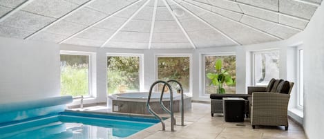Piscine couverte