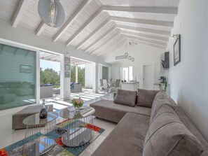 DVD player, table tennis