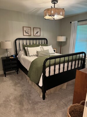 3 bedrooms, iron/ironing board, WiFi, bed sheets - Serenity in Sapphire (Sapphire)