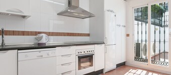 Alhaurín Villa with Terrace