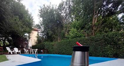 Monoambiente para parejas a pasos de pleno centro de Villa General Belgrano