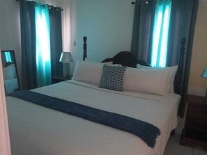 3 室のベッドルーム、アイロン / アイロン台、WiFi、ベッドシーツ