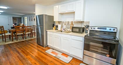Newly renovated Home in Charming Glendale