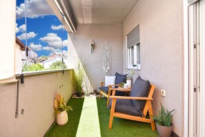 Property grounds - Apartment 2335/115005 (Istria - Pula), 3500m from the beach (Pula)