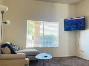 智能電視、足球機