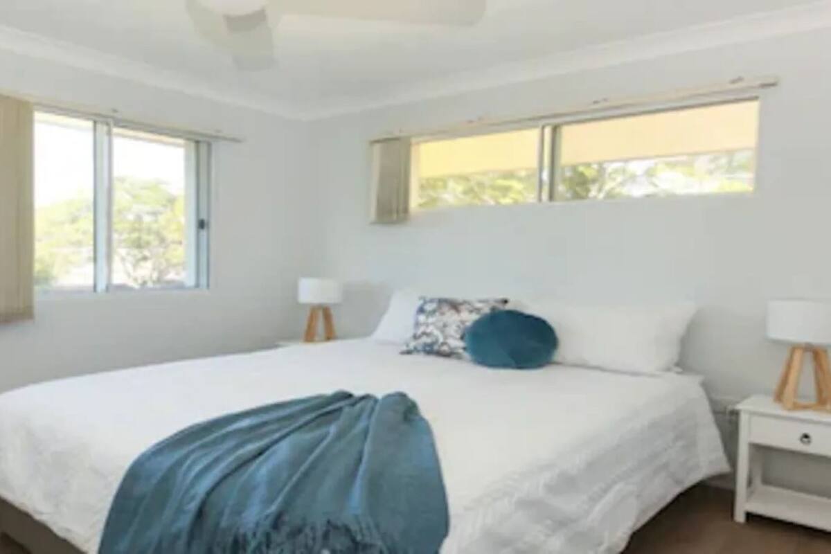 Apartamento, 3 quartos, sacada, vista para o jardim | Individualmente mobiliados