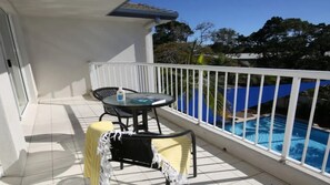 View from room - Paradise Grove Holiday Apartments (Burleigh Heads)