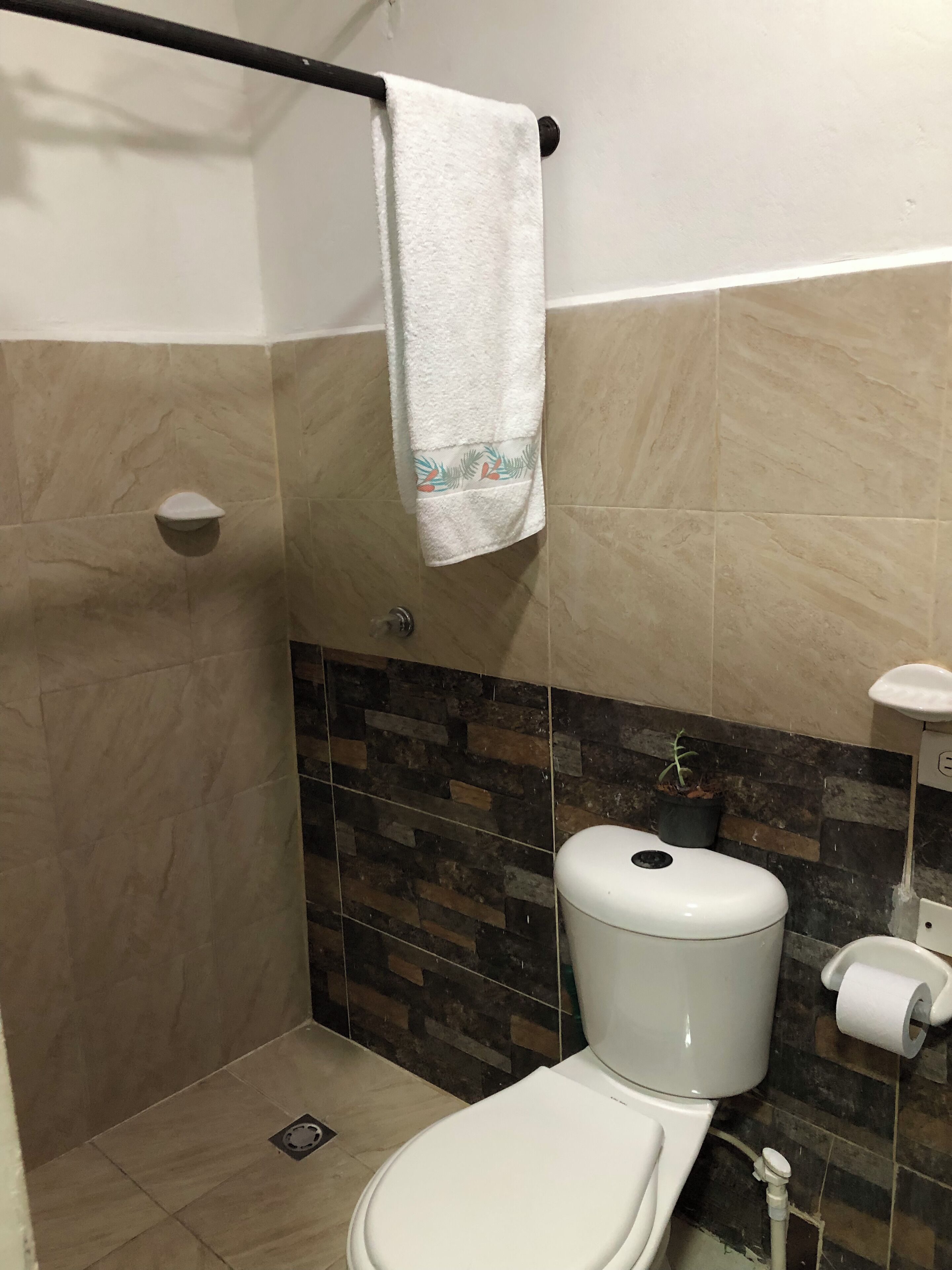 Photo - Balcones Del Lago