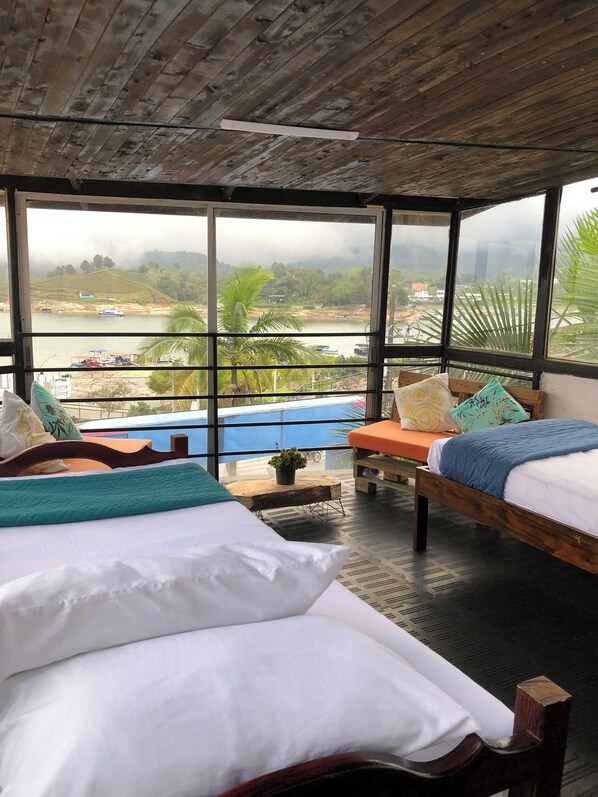 Classic Studio, Balcony, Lake View | Free WiFi - Balcones del lago (Guatapé)