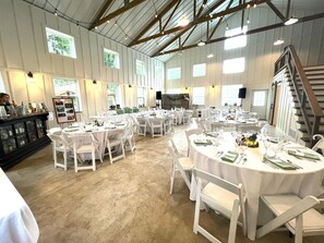 Dining - Deerpath Cottage-30 Acres with Indoor Pool, Farm, Kayaking, Trails, by Beach! (Union Pier)