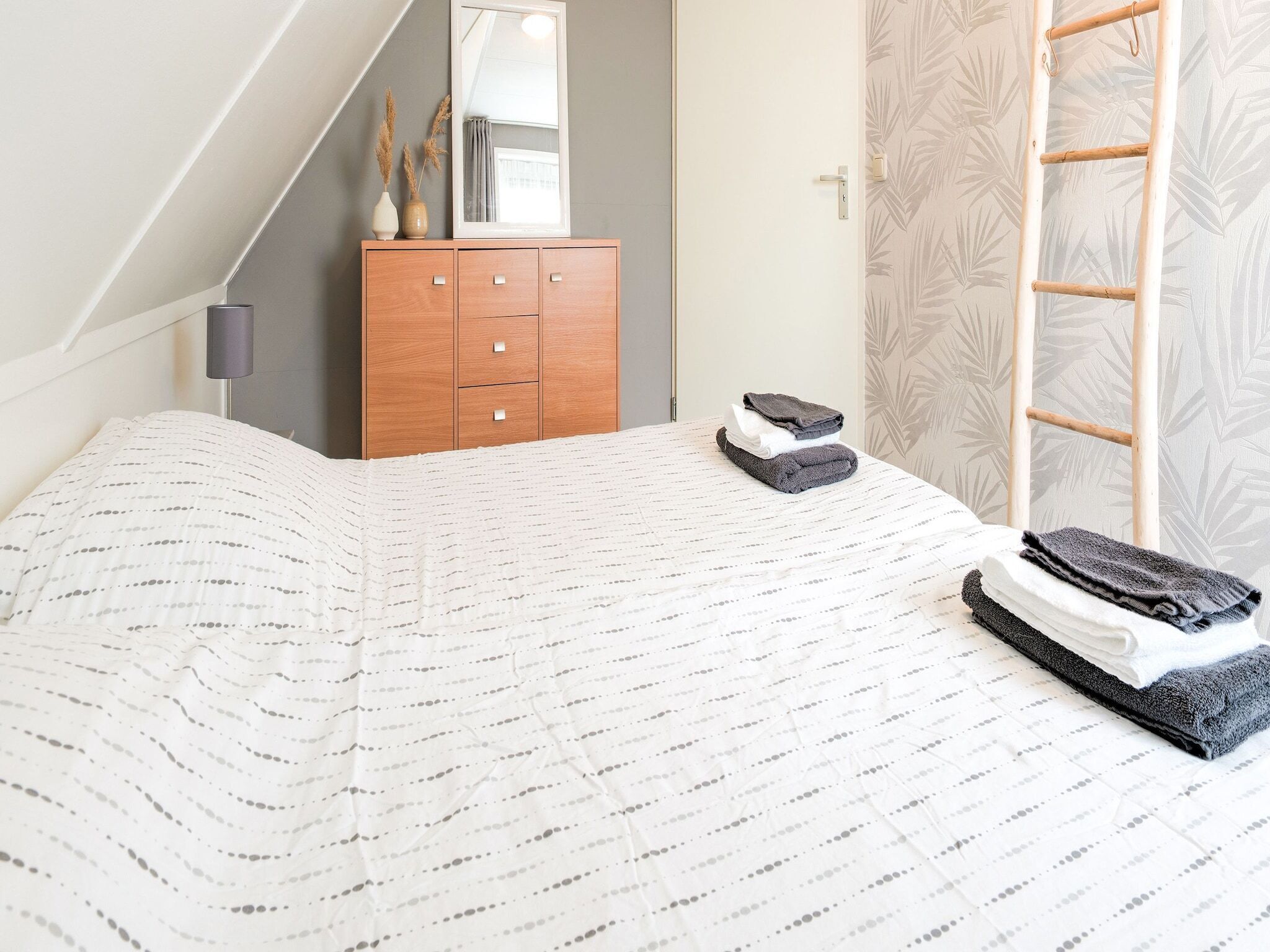 4 عدّة غرف نوم وواي فاي