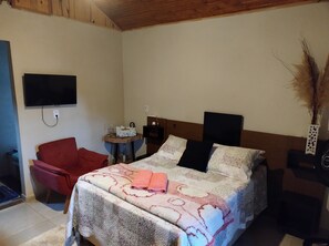 1 bedroom, iron/ironing board, free WiFi, bed sheets