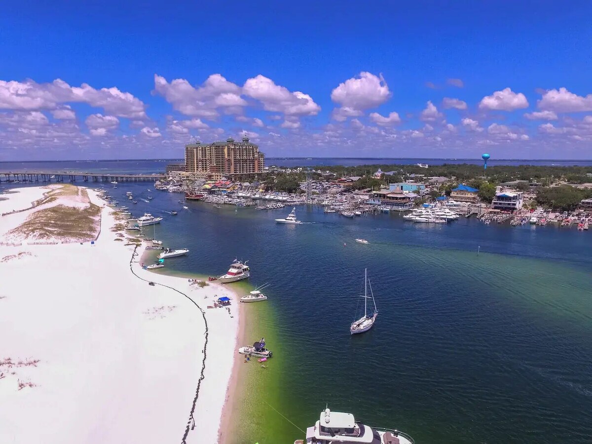 Photo 25 of Lovely 2 Bedroom condo in Destin + private balcony