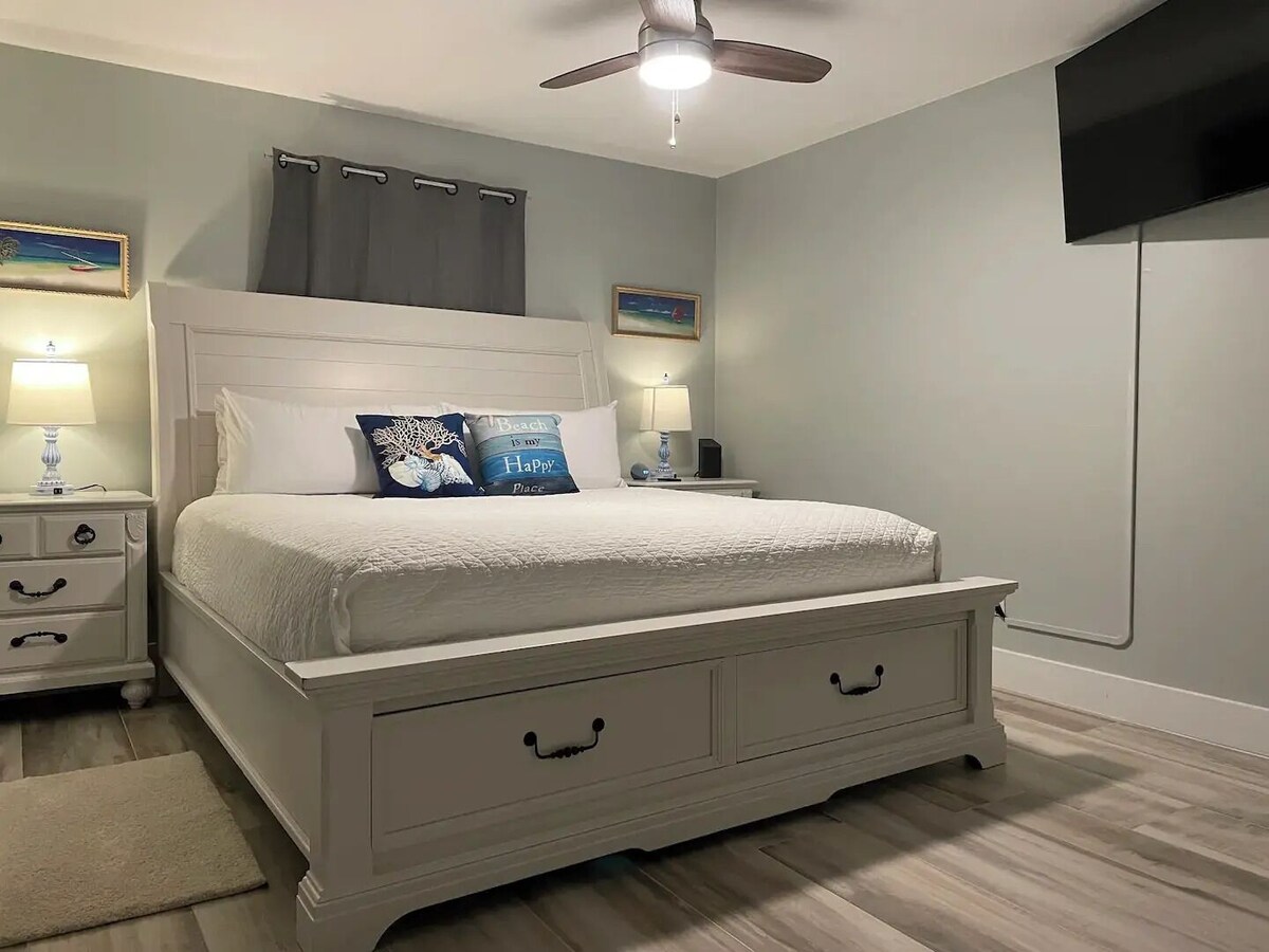 Photo 18 of Lovely 2 Bedroom condo in Destin + private balcony