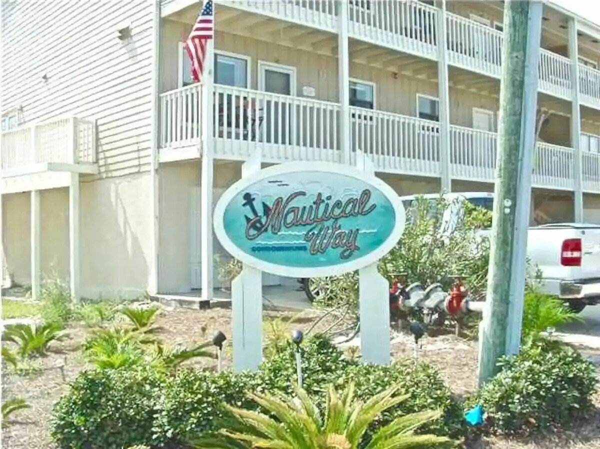 Photo 14 of Lovely 2 Bedroom condo in Destin + private balcony