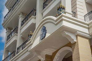 Front of property - Charlie Mansion Dalat (Da Lat)