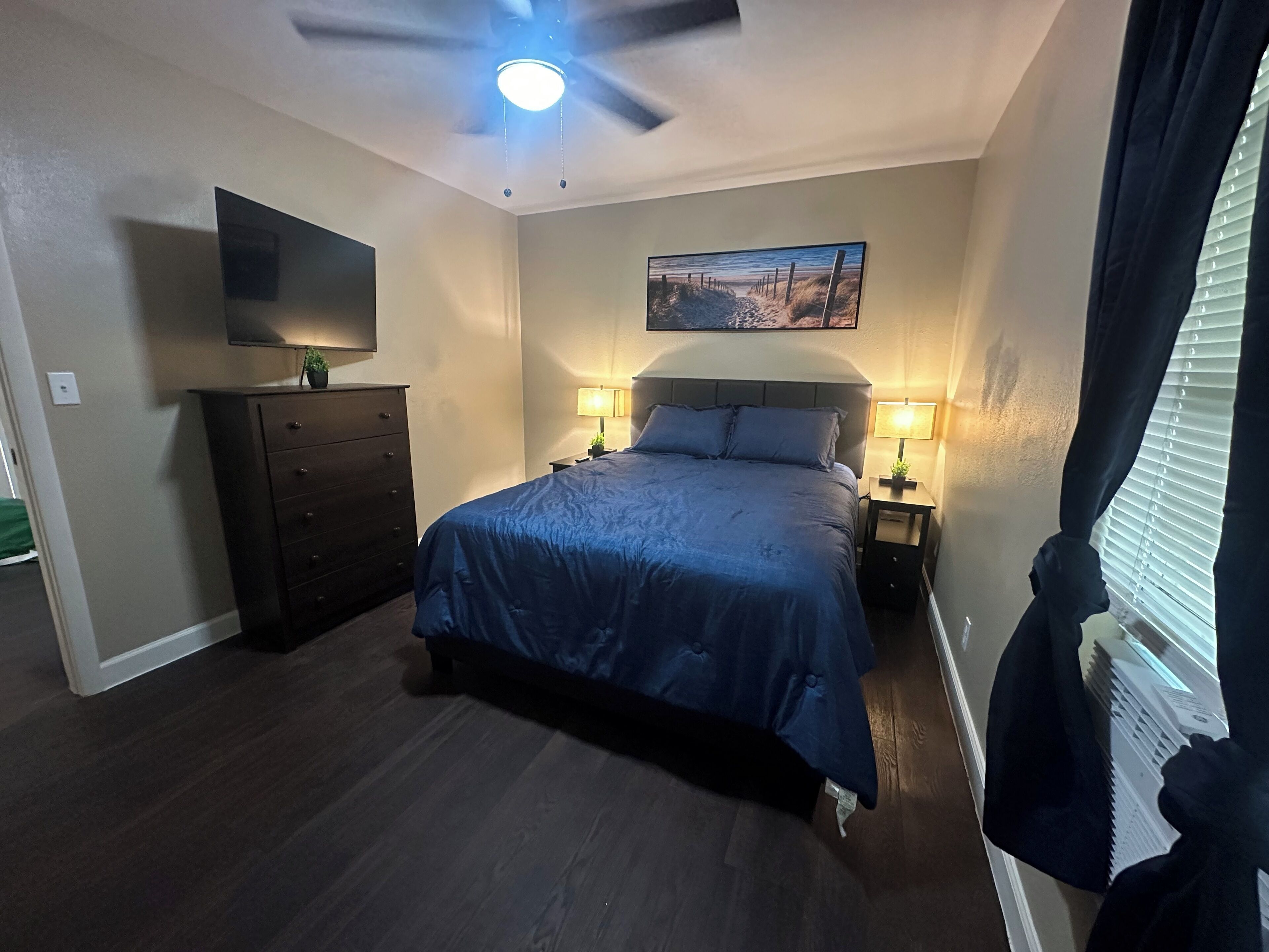 Cozy 1/1 full apartment 