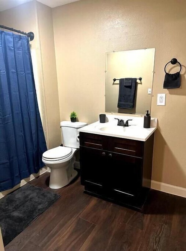 Toallas y papel de baño 