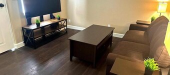 Cozy 1/1 full apartment 