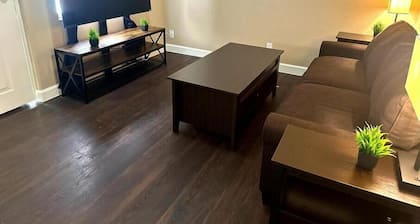 Cozy 1/1 full apartment