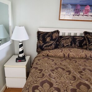 Bügeleisen/Bügelbrett, WLAN, Bettwäsche