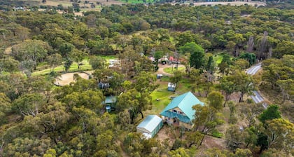 Yarrabin Country Retreat - whole complex and cabin 1-8. Minimum guests is 10