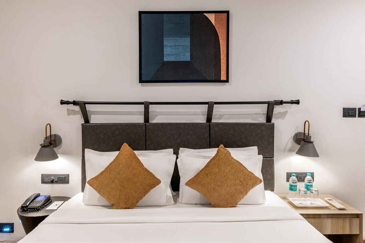 In-room safe, desk, laptop workspace, iron/ironing board