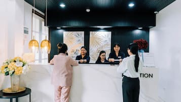 Concierge desk