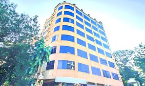 Exterior - Glitz Hotel P Inn  (Mumbai)