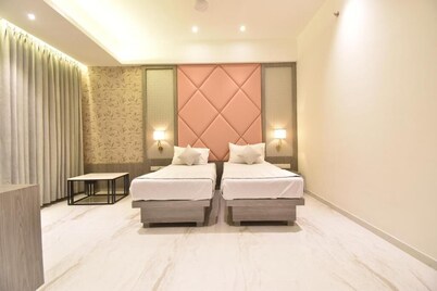 La DHALIA By Glitz Hotels