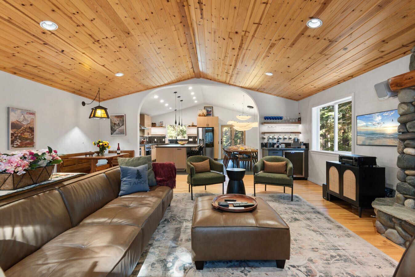 Smart TV, fireplace, video games, stereo