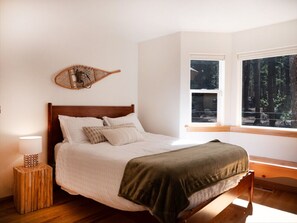 5 chambres, fer et planche à repasser, lit parapluie, Wi-Fi gratuit