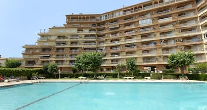 IRIS - Cozy flat with shared pool near the beach with Free Wifi
