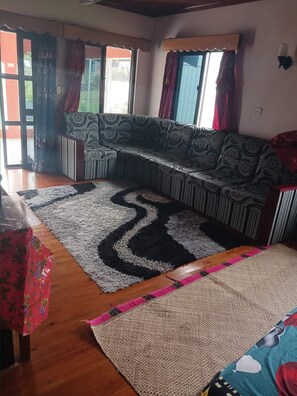 TV - House on its own with big compound for families to enjoy  (Lautoka)
